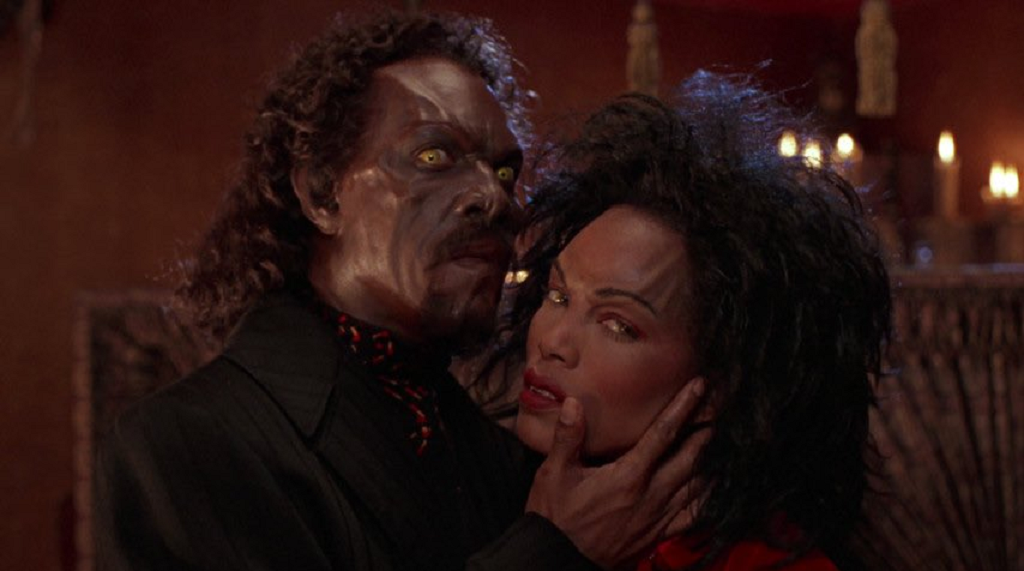 ТОП-10 лучших фильмов про вампиров 90-х годов