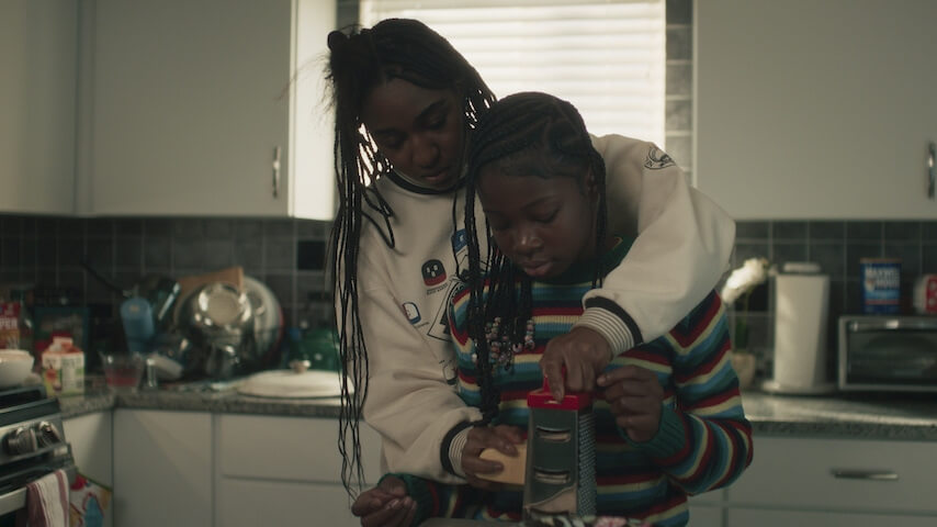 Что изменилось в Сидни? Айо Эдебири и её важнейший эпизод в “Медведе”