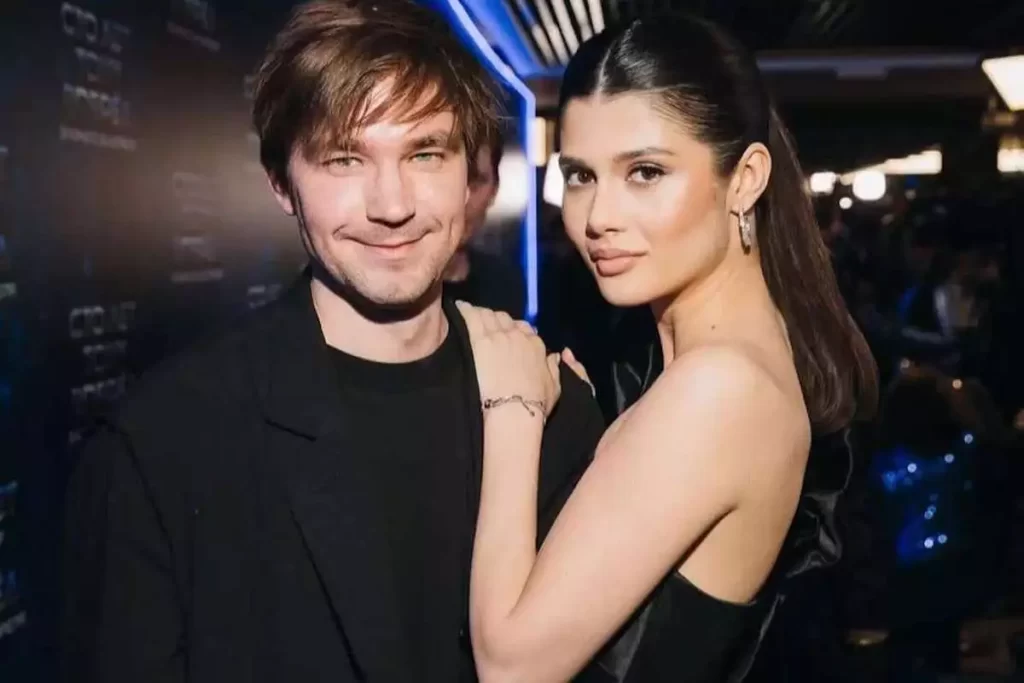 Образ жены Александра Петрова в Париже удивил поклонников