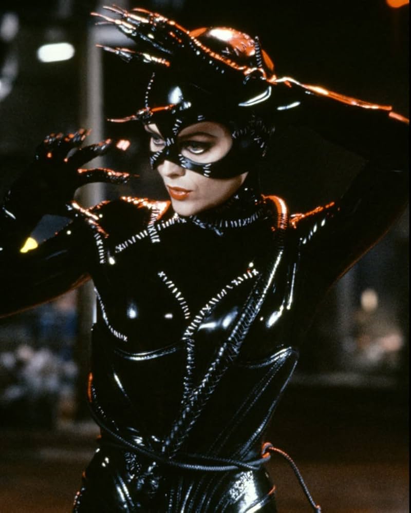 10 самых сексуальных фильмов с девушками в латексе