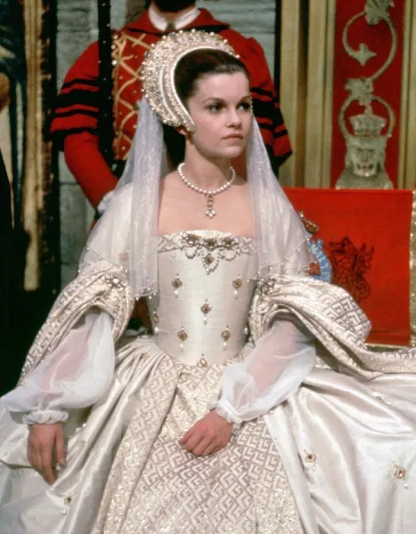 15 фильмов про красивых королев