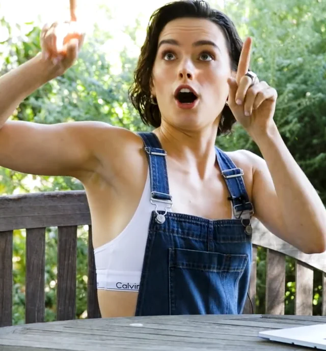 25 откровенных фото Дейзи Ридли