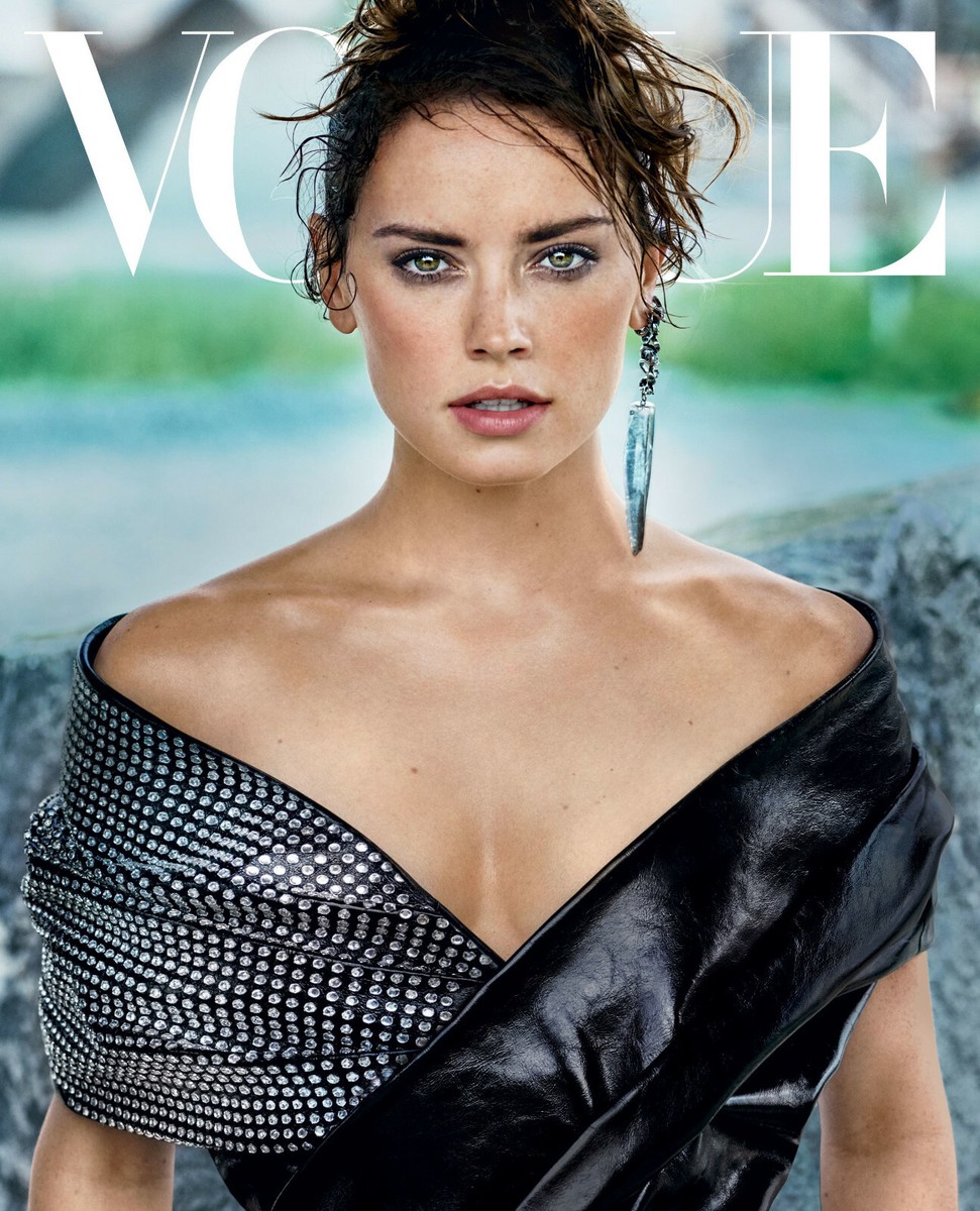 25 откровенных фото Дейзи Ридли