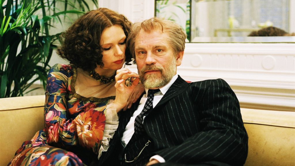 20 лучших фильмов про художников и их муз