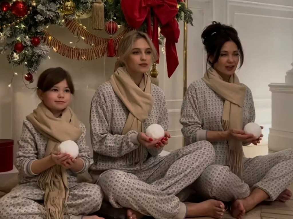 20 новогодних фотосессий российских звезд - фото с детьми
