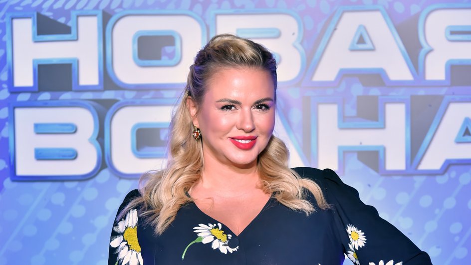 30 лучших фото Анны Семенович, которые взорвали соцсети в 2026 году