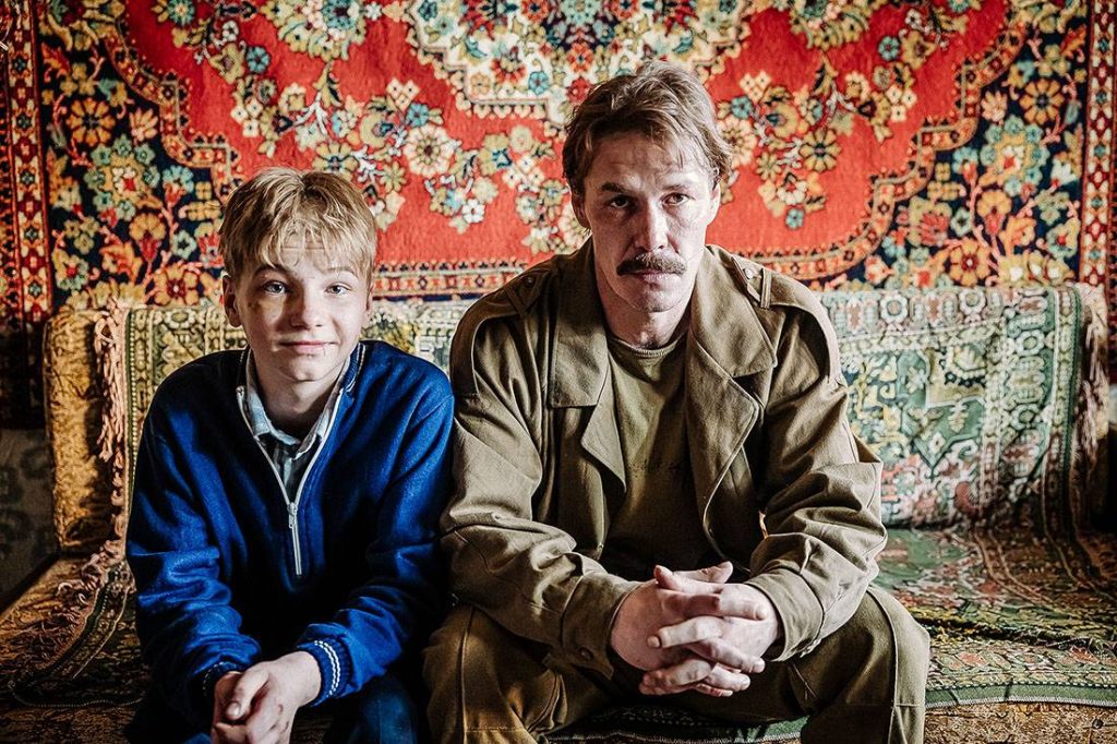 15 лучших российских сериалов про 90-е годы, о которых говорят все