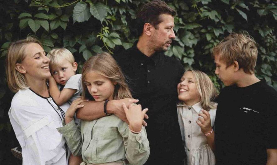 Жена Андрея Мерзликина: Анна Осокина, развод, четверо детей и что известно сейчас