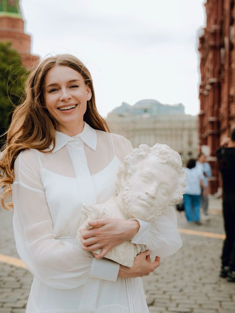 30 фото Любови Толкалиной 2026 года, которые взорвали соцсети