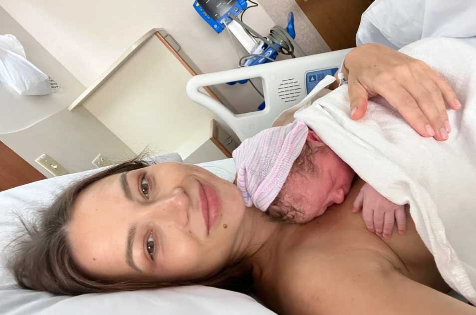 10 фото Лерчек: рак, ребенок и семейная драма