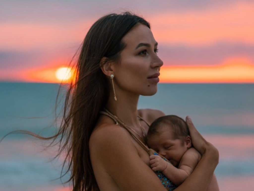 25 красивых фото Валерии Чекалиной с детьми 25 фото Валерии Чекалиной с детьми и семьей