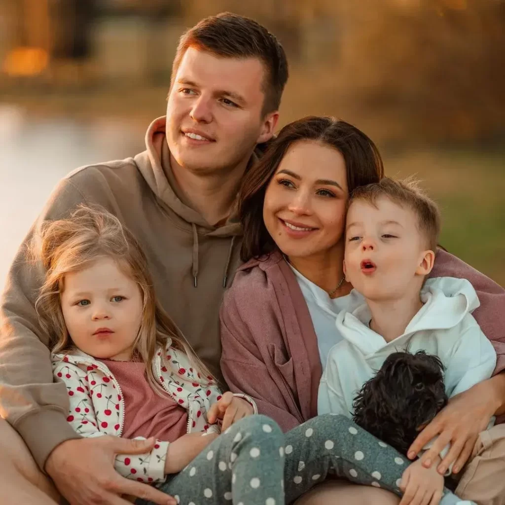 25 красивых фото Валерии Чекалиной с детьми