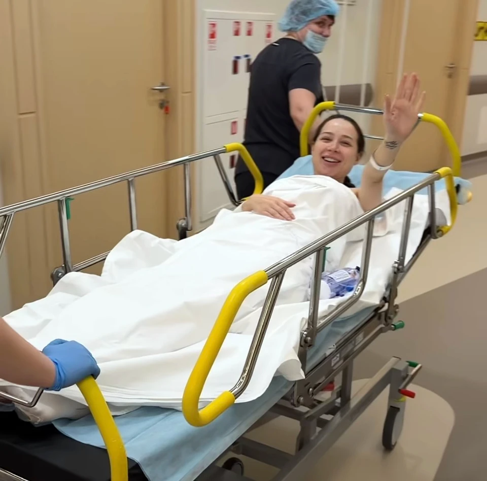 10 фото Лерчек: рак, ребенок и семейная драма