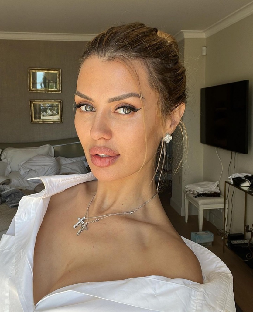 20 скандальных фото блогерши Виктории Бони (2026)