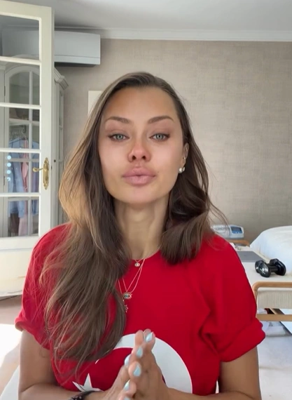 20 скандальных фото блогерши Виктории Бони (2026)